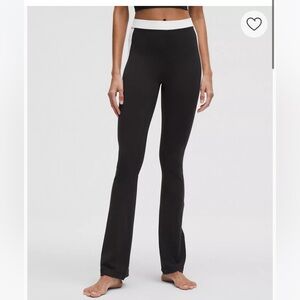 Lululemon
Nulu™ High-Rise Flared Pant
Color: Black/White